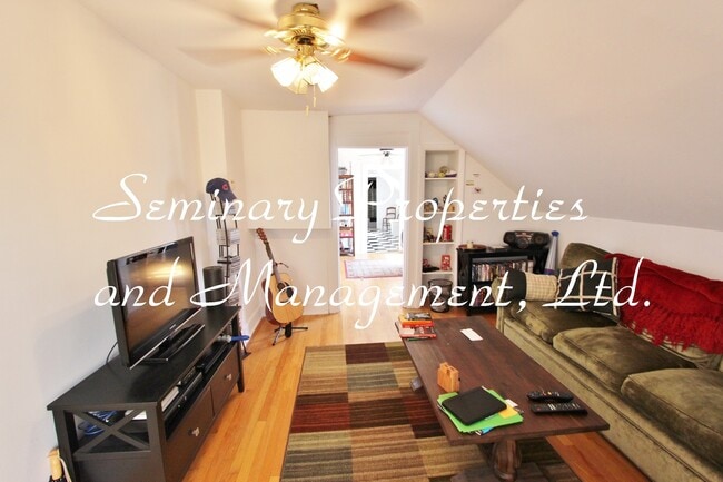 3311 N Hoyne Ave in Chicago, IL - Building Photo - Building Photo