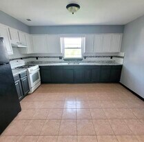 153 S 7th St, Unit 2 in Newark, NJ - Building Photo