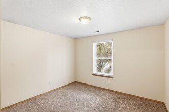 4906 SE Holgate Blvd in Portland, OR - Building Photo - Building Photo