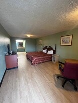 1902 Dickerson Pike in Nashville, TN - Building Photo