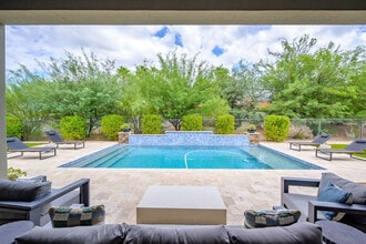 8742 E Woodley Way in Scottsdale, AZ - Building Photo - Building Photo