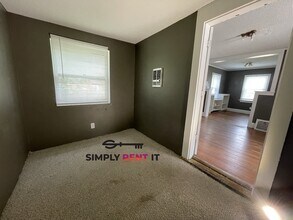 2517 Storm St in Ames, IA - Building Photo - Building Photo