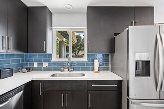 9601 Newfoundland Cir in Austin, TX - Building Photo - Building Photo