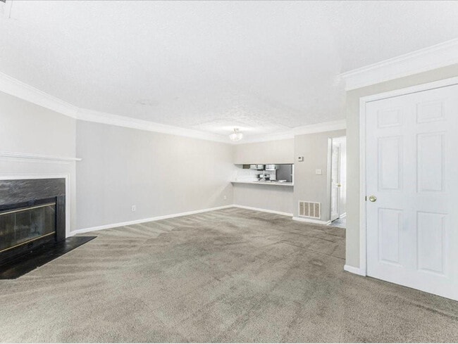 5910 Hampton Ct in College Park, GA - Building Photo - Building Photo