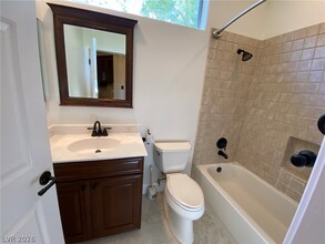 9 Kennesaw Rd in Henderson, NV - Building Photo - Building Photo