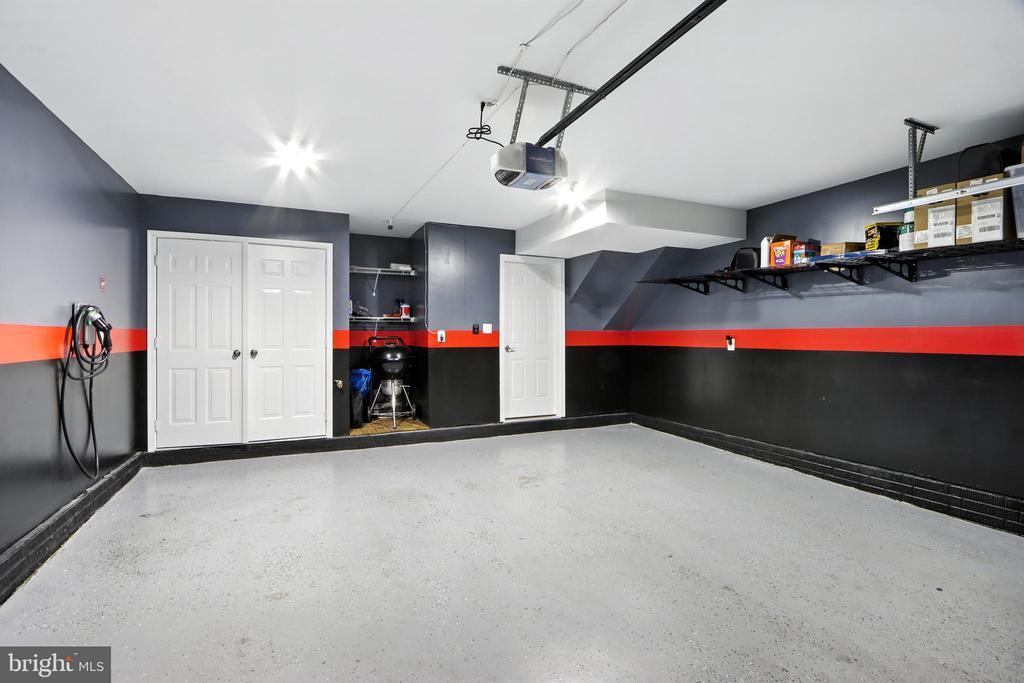 7204 Barrberry Ln in Beltsville, MD - Building Photo