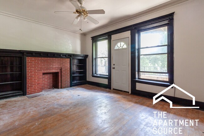 906 W Belle Plaine Ave in Chicago, IL - Building Photo - Building Photo