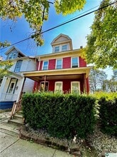 77 W Laurel St in Bethlehem, PA - Foto de edificio - Building Photo