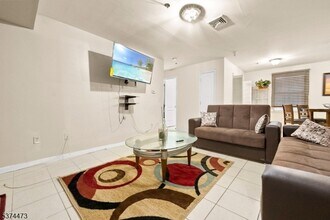 277 Morris Ave in Newark, NJ - Building Photo - Building Photo