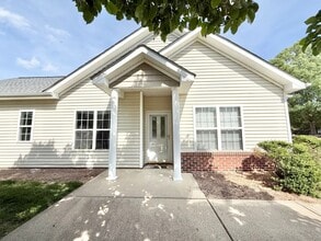 2808 Andover Glen Rd in Raleigh, NC - Building Photo - Building Photo