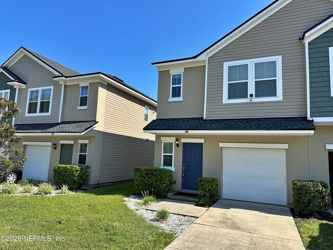 99 Moultrie Village Ln