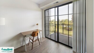 2200 Progress Pkwy, Unit 265 in Schaumburg, IL - Foto de edificio - Building Photo