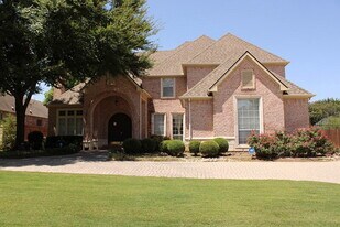 7012 Shalimar Ct in Colleyville, TX - Building Photo