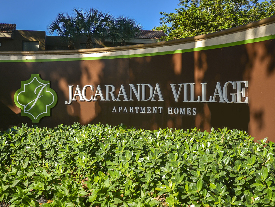 Jacaranda Village in Plantation, FL - Building Photo