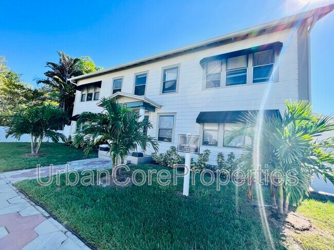 236 10th Ave NE in St. Petersburg, FL - Building Photo - Building Photo