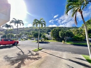 7190 Hawaii Kai Dr in Honolulu, HI - Building Photo - Building Photo