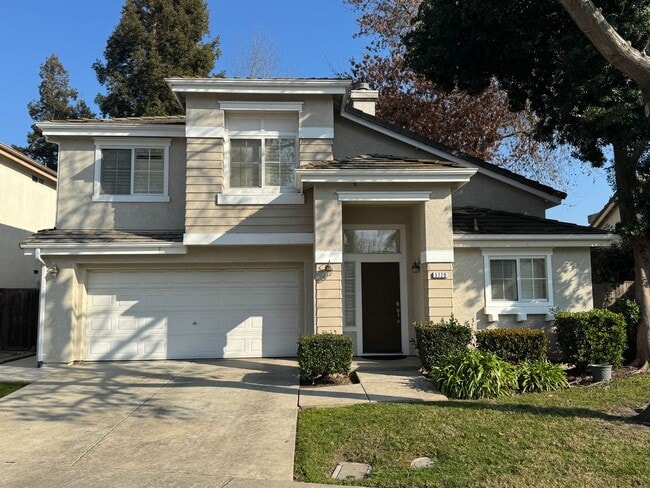 3720 Whispering Creek Cir in Stockton, CA - Building Photo - Building Photo