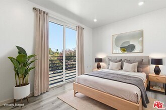 11408 Sarah St in Los Angeles, CA - Building Photo - Building Photo