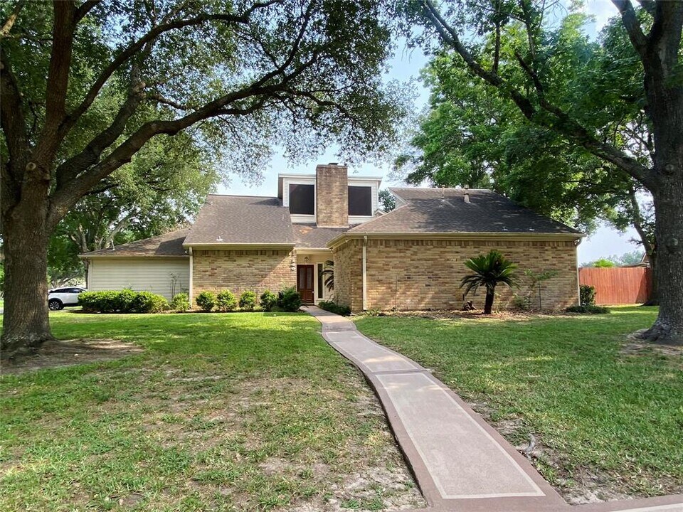 14803 El Miranda Dr in Houston, TX - Building Photo