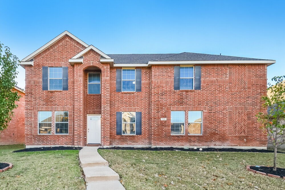 705 Locustberry Dr in Red Oak, TX - Foto de edificio