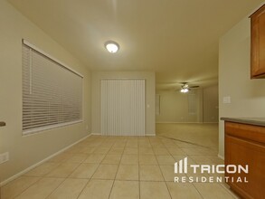 16133 W Moreland St in Goodyear, AZ - Building Photo - Building Photo