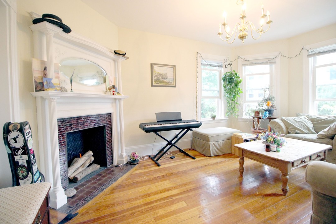 52 Fayette St-Unit -2 in Cambridge, MA - Building Photo