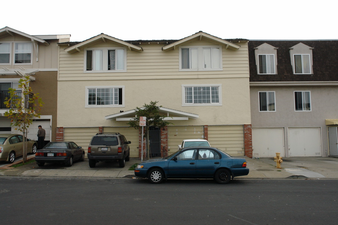 340 Susie Way in South San Francisco, CA - Building Photo