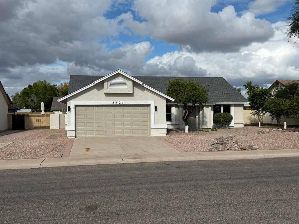 3624 W Elgin St in Chandler, AZ - Building Photo