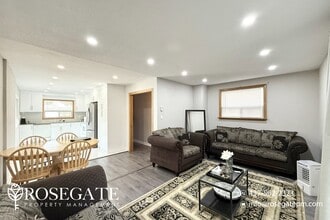 17 Brooksbank Crescent in Ajax, ON - Building Photo - Building Photo