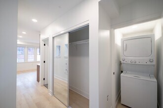 4902 Chestnut St in Philadelphia, PA - Building Photo - Building Photo