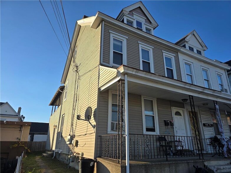 321 S 17th St, Unit 1866-2D in Easton, PA - Building Photo