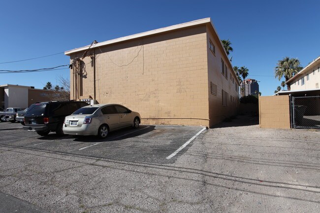 Palos Verdes Apartments in Las Vegas, NV - Building Photo - Building Photo