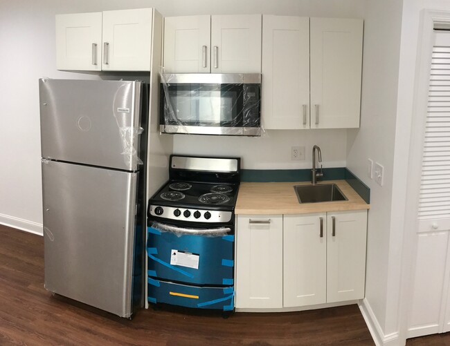 1608 18th St SE, Unit 1