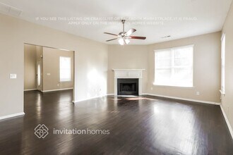4317 Ben Hill Rd in Atlanta, GA - Building Photo - Building Photo