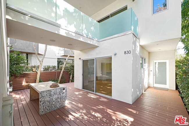 property at 830 California Ave