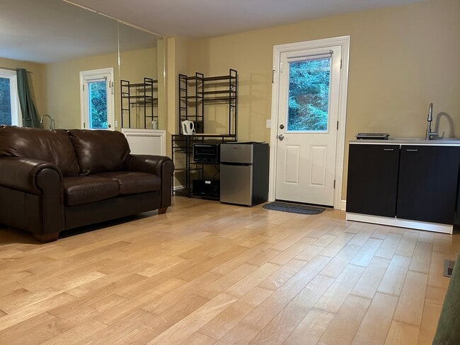 435 Hubbard Gulch Rd in Ben Lomond, CA - Foto de edificio - Building Photo