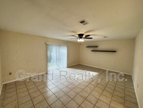 505 S Edgewood Cir in Pensacola, FL - Building Photo - Building Photo
