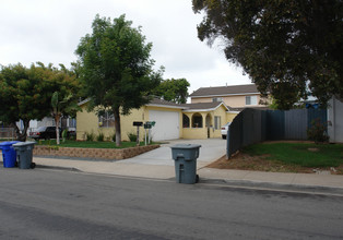 1056 Calla Ave in Imperial Beach, CA - Building Photo - Building Photo