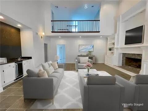 property at 40 Elmwood Loop