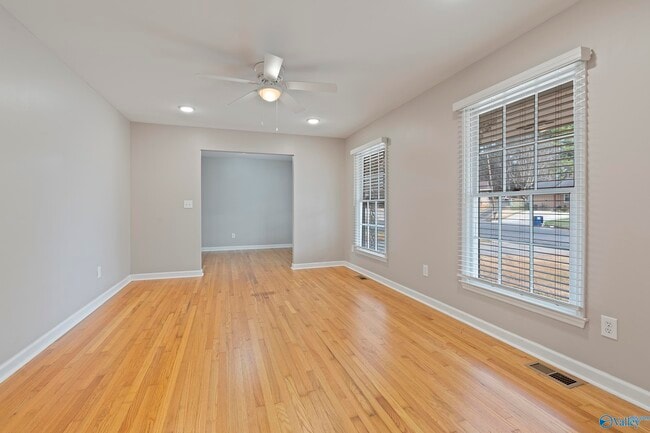 403 Hillmont Cir NW in Huntsville, AL - Building Photo - Building Photo