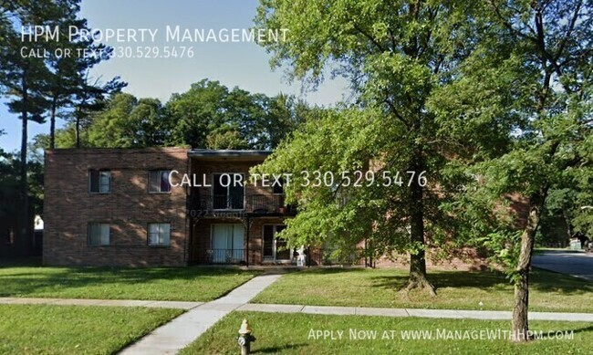 property at 842 S Green Rd