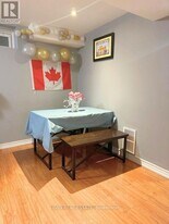 55 Peachleaf Crescent in Brampton, ON - Building Photo