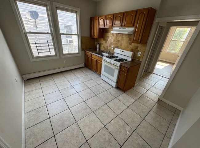 184 Norwood St, Unit 2L
