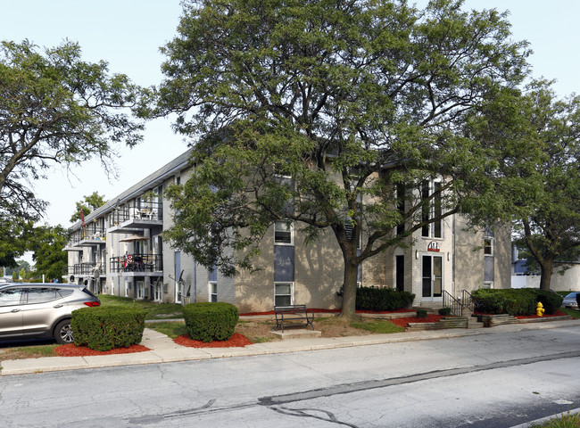 Kingston Court Apartments