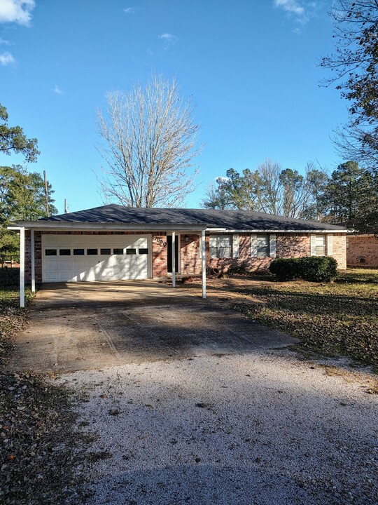 17850 Nonie Ln in Lumberton, TX - Building Photo