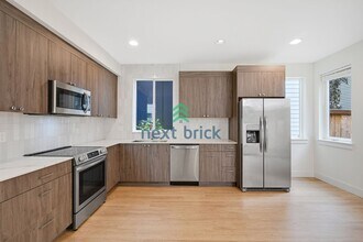 9207 1st Ave NW in Seattle, WA - Building Photo - Building Photo