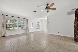 5340-5342 NE 17th Terrace in Fort Lauderdale, FL - Building Photo - Building Photo