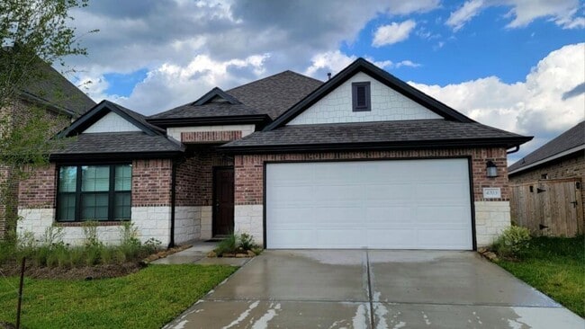 property at 4703 Preservation Oaks Ln