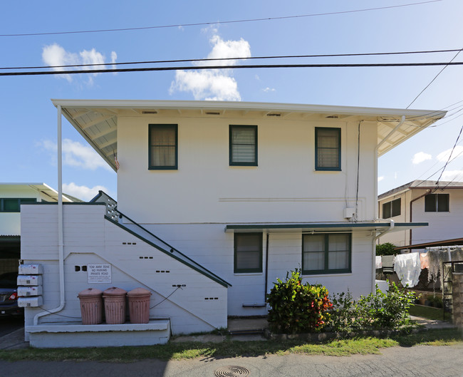 716 Olokele Ave in Honolulu, HI - Building Photo - Building Photo