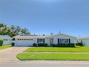 1837 Princeton Dr in Clearwater, FL - Building Photo - Building Photo